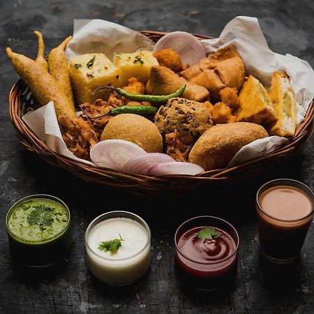 Hotel O Bottom Inn Dehradun Eksteriør billede